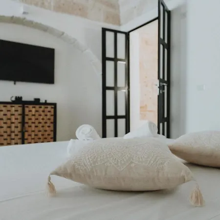 Al 22 & Luxury Experience Πανσιόν